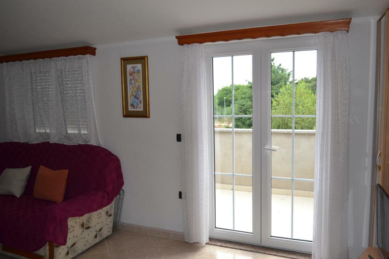 Apartman Ika Umag Exterior photo