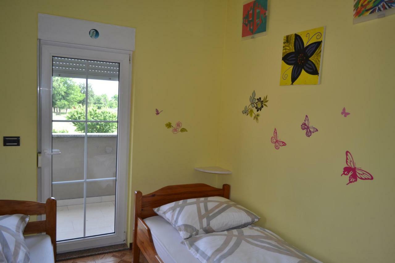 Apartman Ika Umag Exterior photo