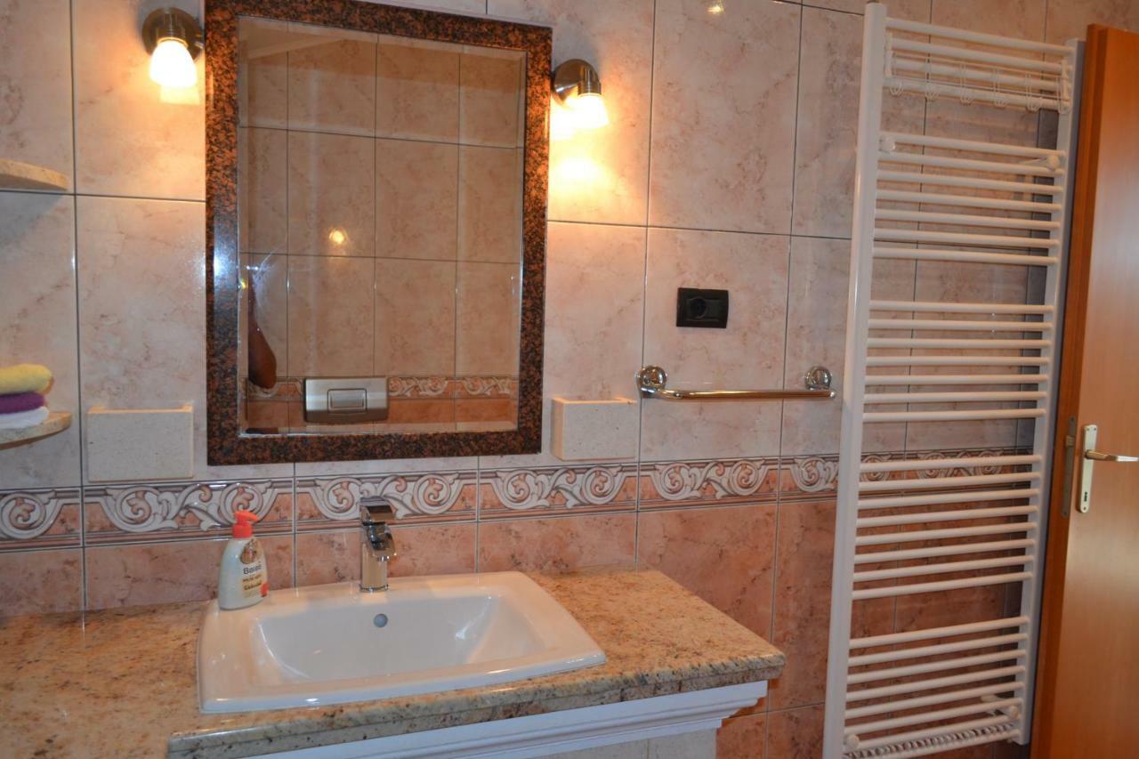 Apartman Ika Umag Exterior photo